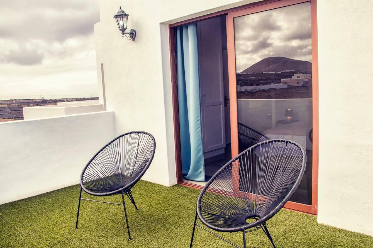 Casa De La Nobleza Guest House Tinajo Exterior photo